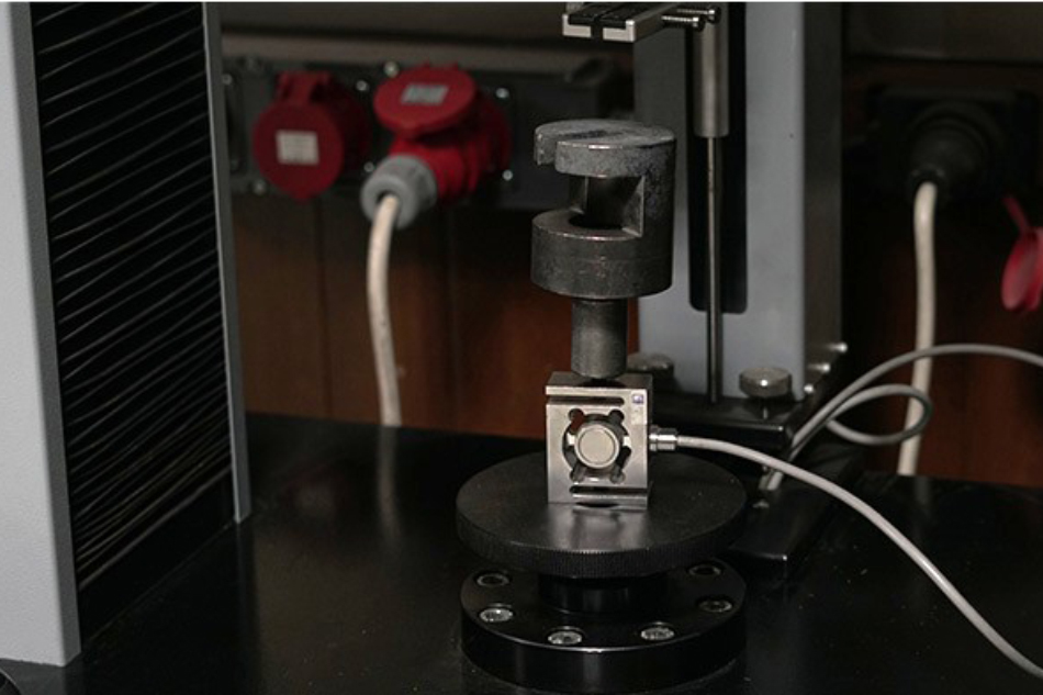 Kuvvet Test Cihazları Kalibrasyonu